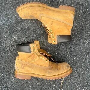 Timberland Classic Boots size 10.5 wide